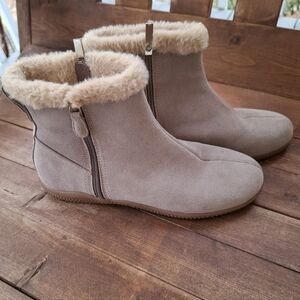 Softwalk Womens Helena Boot Size 7